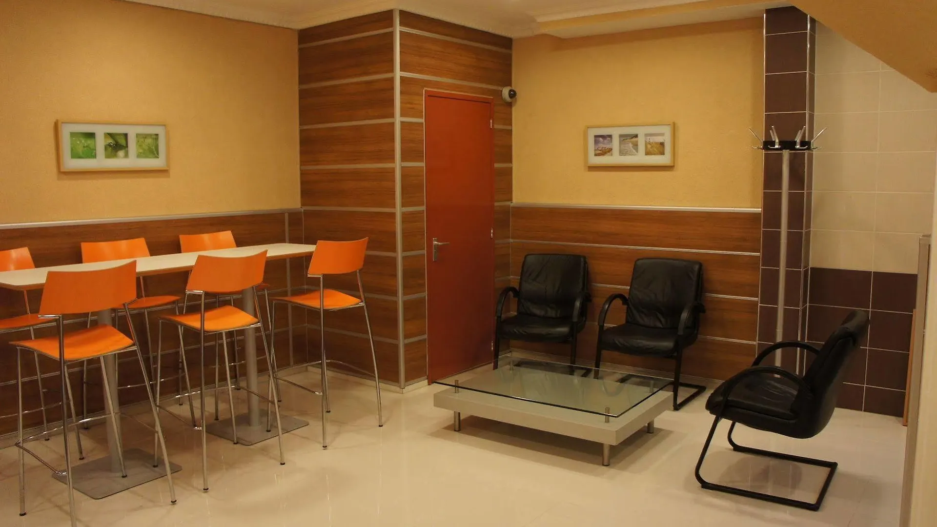 Hotel Erasmus Rotterdam 2*,  Holland