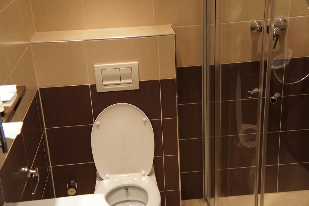 Hotel Erasmus Rotterdam 2*,  Нидерланды
